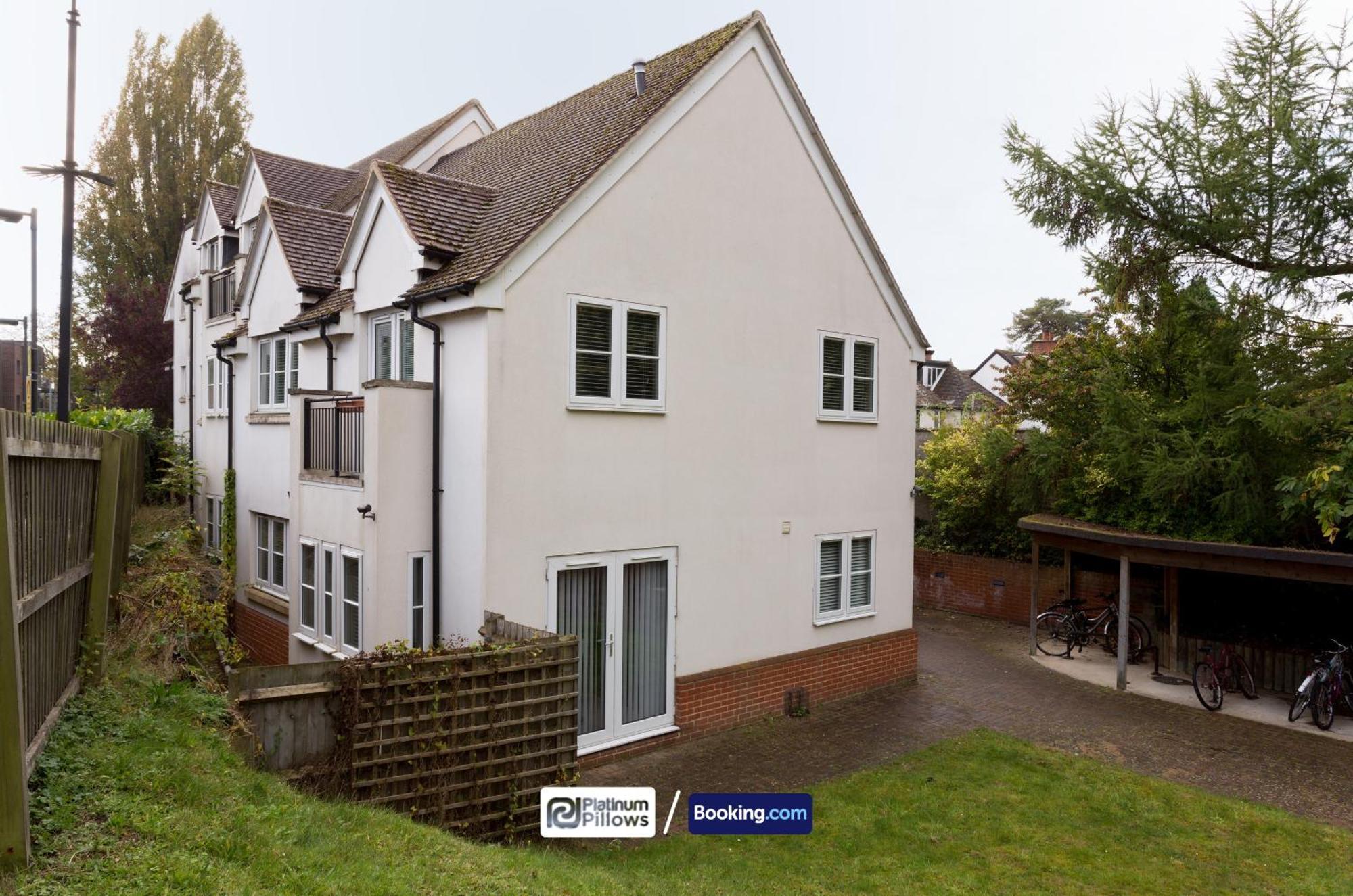 Modern Oxford 2 Bedroom Apartments, Families & Contractor Accommodation, Weekly & Monthly Stays Zewnętrze zdjęcie