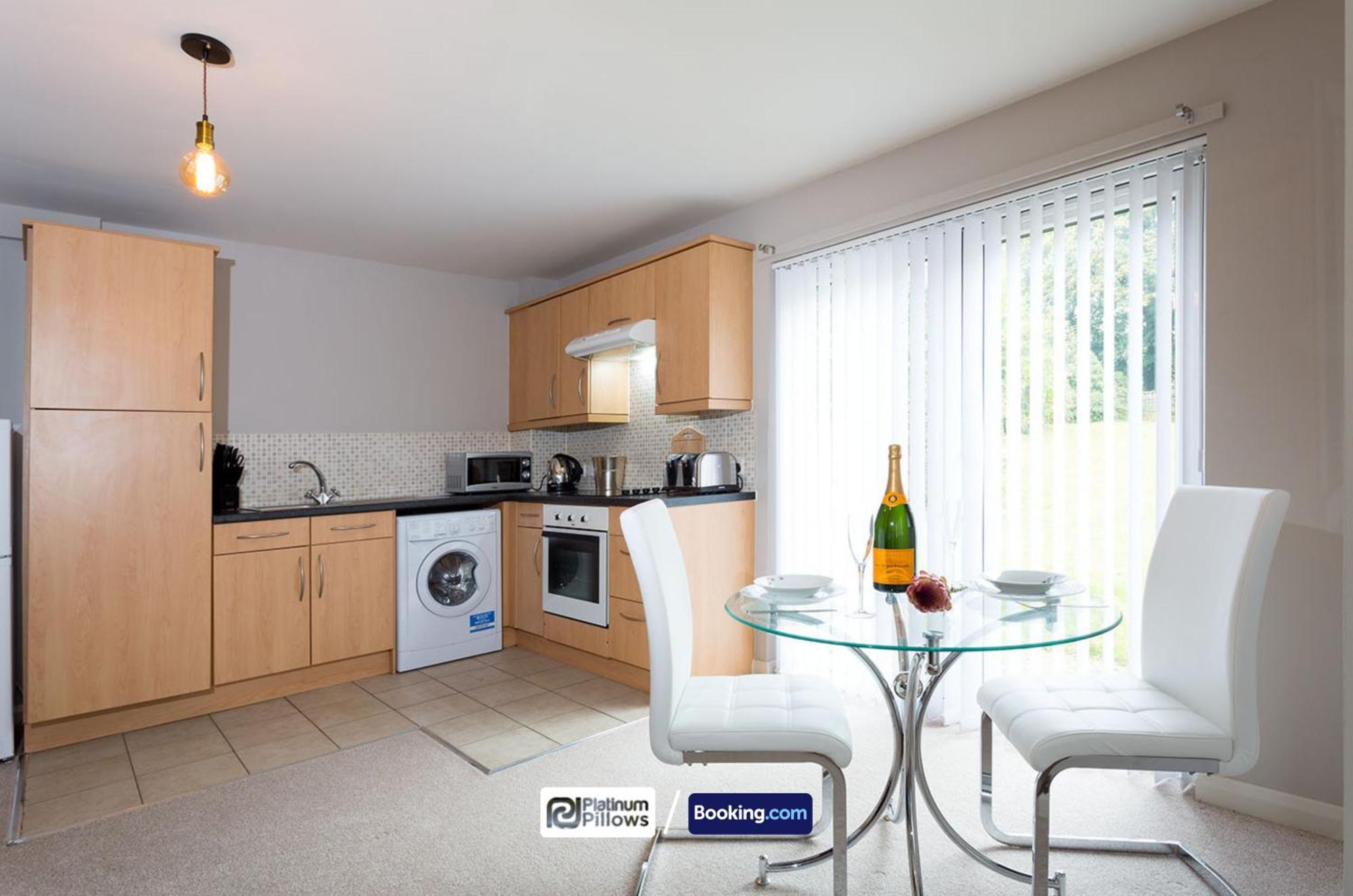 Modern Oxford 2 Bedroom Apartments, Families & Contractor Accommodation, Weekly & Monthly Stays Zewnętrze zdjęcie